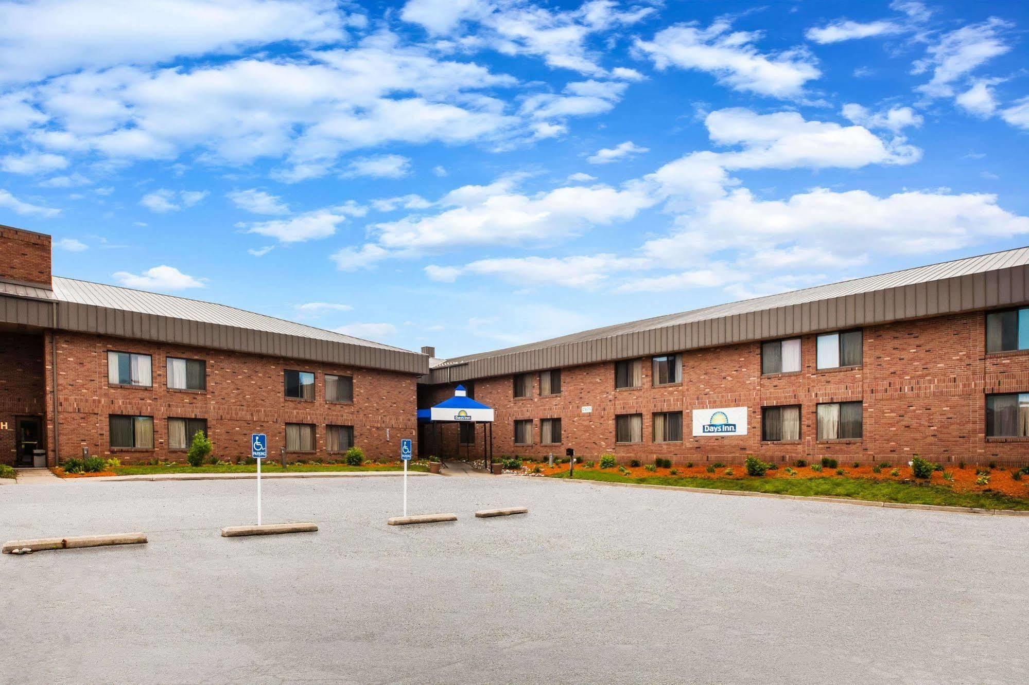 Days Inn By Wyndham Midland Kültér fotó